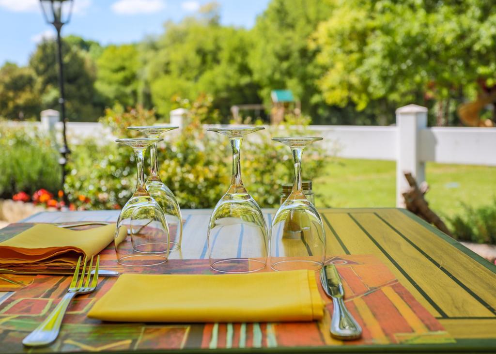 Hotel Restaurant Le Relais De Pouilly Ngoại thất bức ảnh